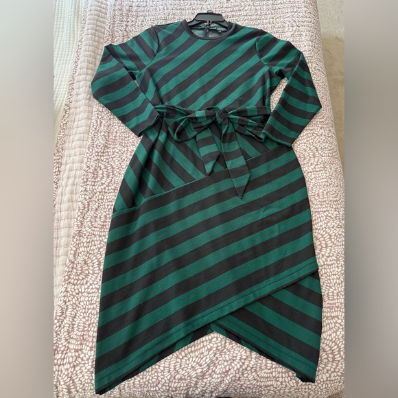 Eloquii Green and Black Long Sleeve  Dress Size 18 - Picture 1 of 6